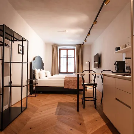 Apart Otel H5 Grauer Baer & İnnsbruck