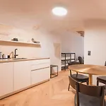 H5 Grauer Baer & Innsbruck