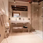 H5 Grauer Baer & アパートホテル インスブルック