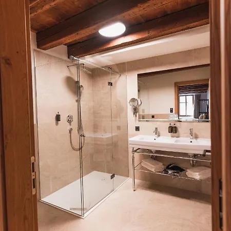 Apart Otel H5 Grauer Baer &