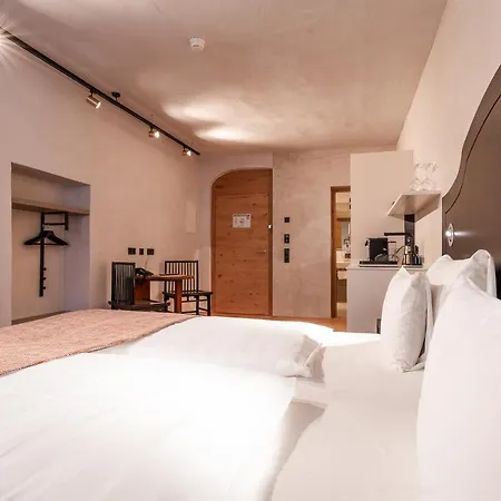 H5 Grauer Baer & İnnsbruck