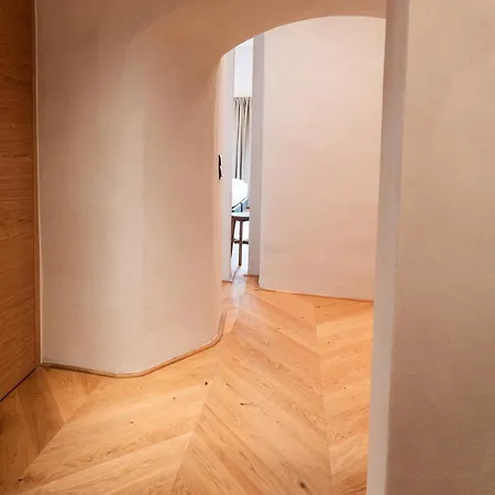H5 Grauer Baer & Lejlighedshotel 4*