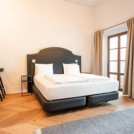 H5 Grauer Baer & מלון דירות אינסברוק