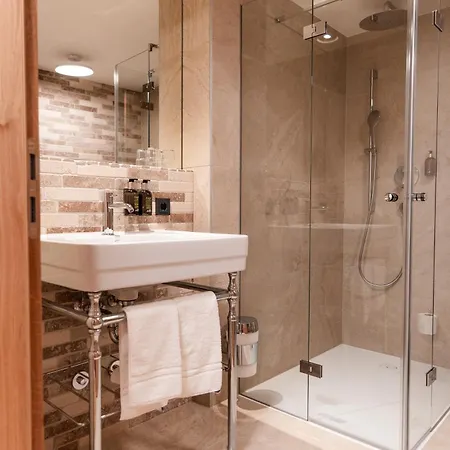 Apart Otel H5 Grauer Baer &