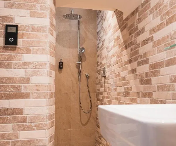 H5 Grauer Baer & Ξενοδοχείο με διαμερίσματα Ίνσμπρουκ