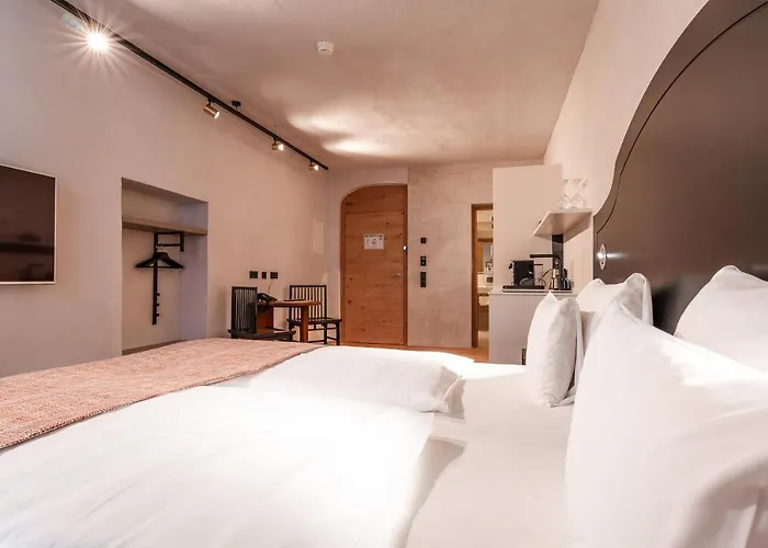 H5 Grauer Baer & Innsbruck