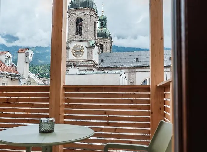 H5 Grauer Baer & 因斯布鲁克