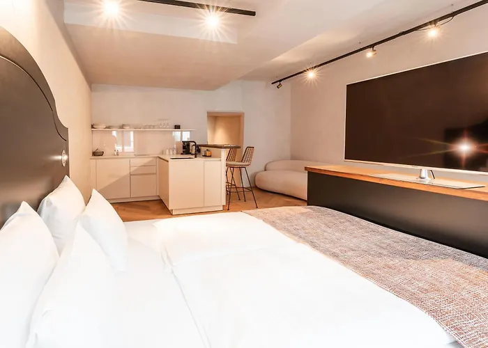 Aparthotel H5 Grauer Baer & 4*