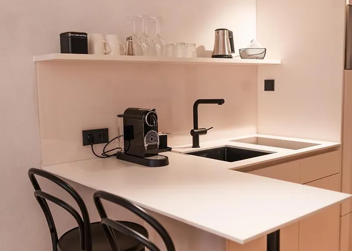 H5 Grauer Baer & إنسبروك